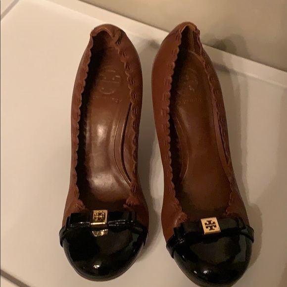 Brand new brown and Black Tory Burch Heels size 7